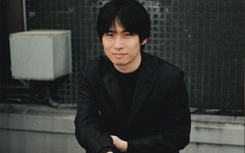 名門中学退学→東大受験失敗→父親の会社が倒産→自己破産で経済的に困窮…“レールを外れたエリート”が挫折を経て見つけた「自尊心より大切なもの」
