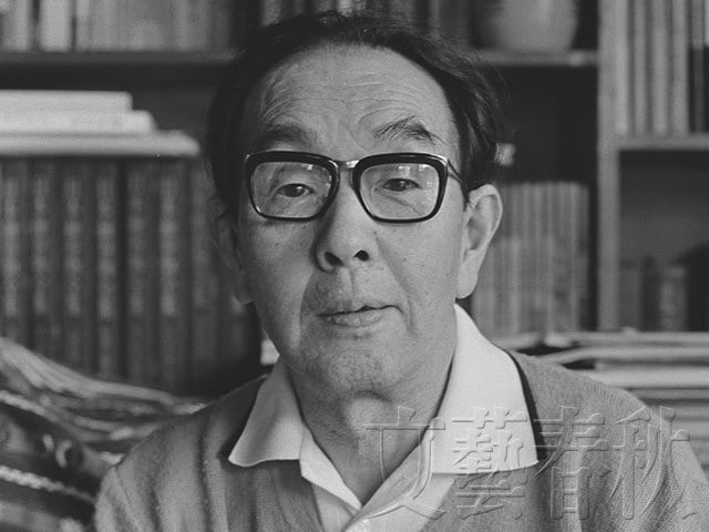 現代小説と時代小説で美人画を描き続けた岩田専太郎 | 文春写真館 - 本の話